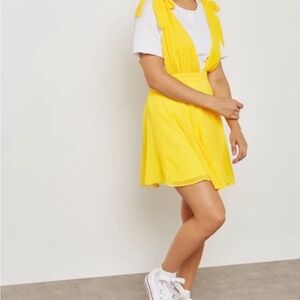 NWT Yellow Skater Summer Dress. Large.